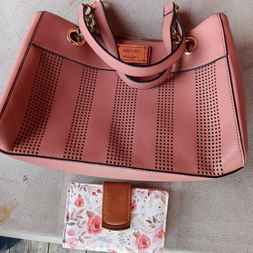 Elegant Pink/Peach Women's Handbag & Matching Wallet EUC